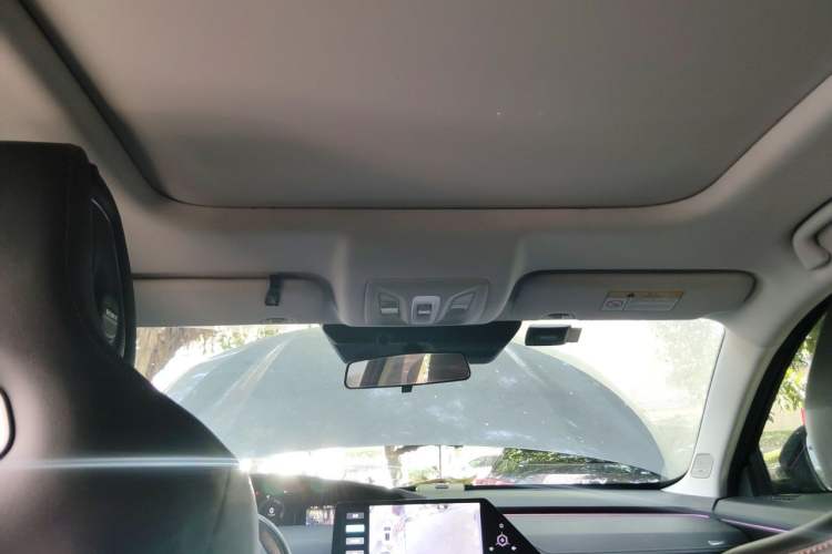 Used CHANGAN UNI-K iDD 2022 Blue Whale iDD 130km 1.5T Prestige Model Headliner