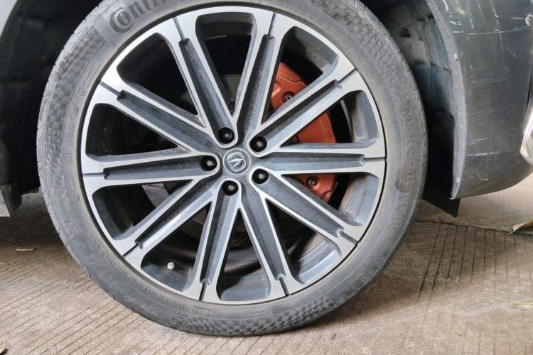 Used CHANGAN UNI-K iDD 2022 Blue Whale iDD 130km 1.5T Prestige Model Right Front Wheel Hub