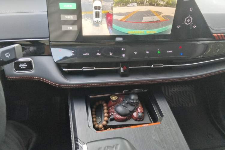 Used CHANGAN UNI-K iDD 2022 Blue Whale iDD 130km 1.5T Excellence Model Audio And AC Panel