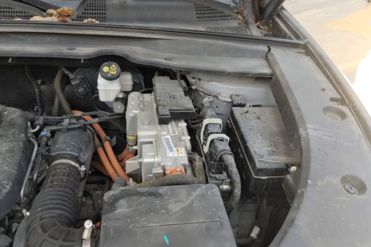 Used CHANGAN UNI-K iDD 2022 Blue Whale iDD 130km 1.5T Excellence Model Engine Bay Left