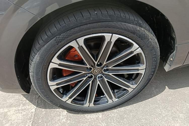 Used CHANGAN UNI-K iDD 2022 Blue Whale iDD 130km 1.5T Prestige Model Exterior 4