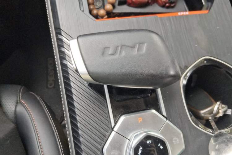 Used CHANGAN UNI-K iDD 2022 Blue Whale iDD 130km 1.5T Excellence Model Gear Lever