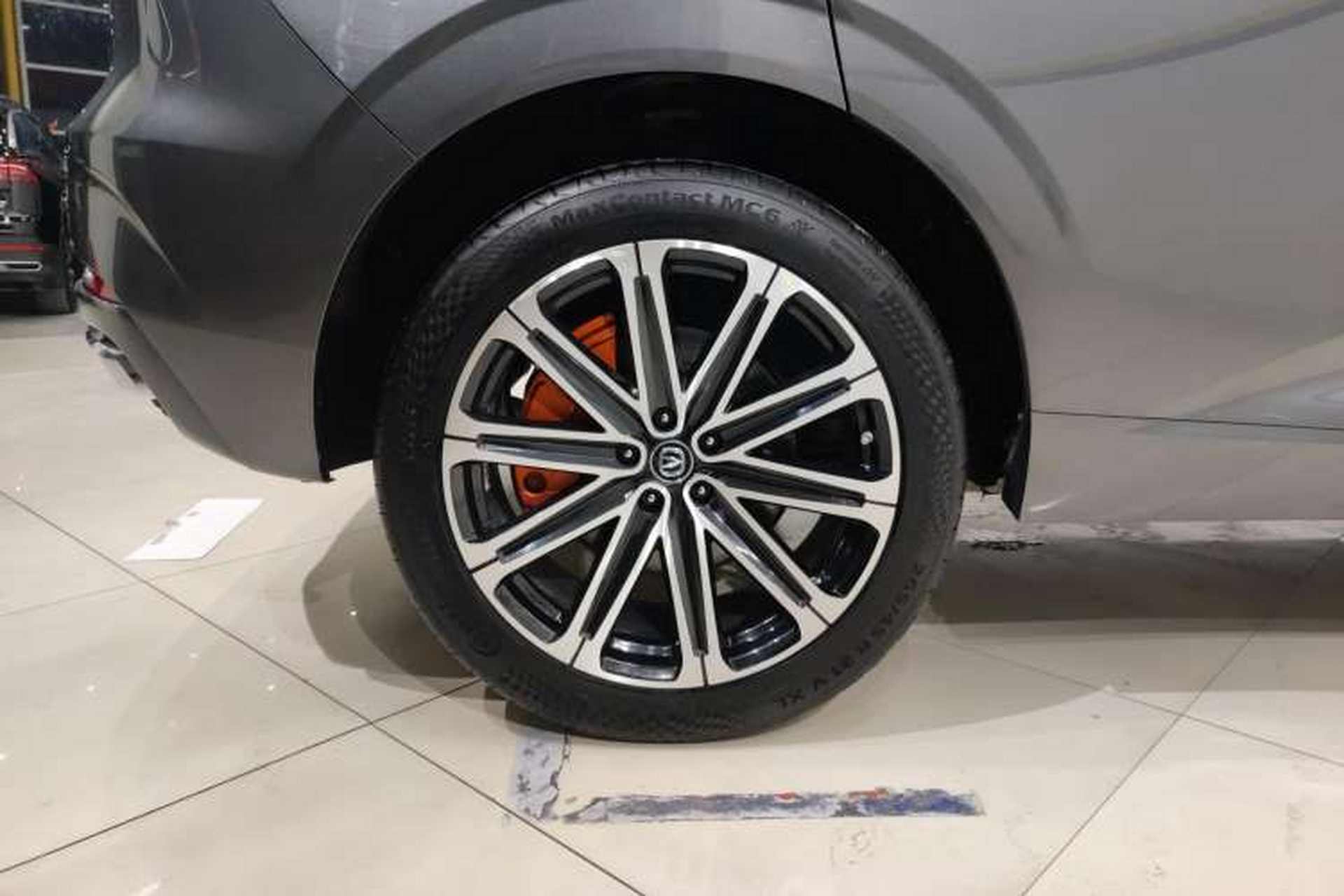 Used CHANGAN UNI-K iDD 2022 Blue Whale iDD 130km 1.5T Prestige Model Left Front Wheel Hub