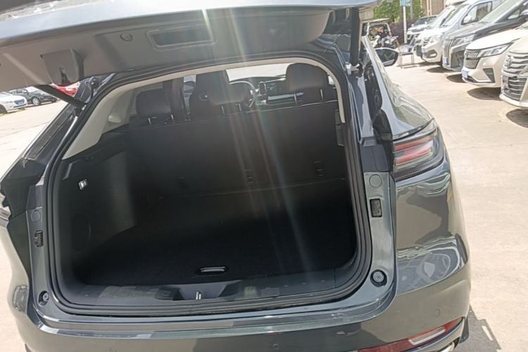 Used CHANGAN UNI-K iDD 2022 Blue Whale iDD 130km 1.5T Prestige Model Trunk