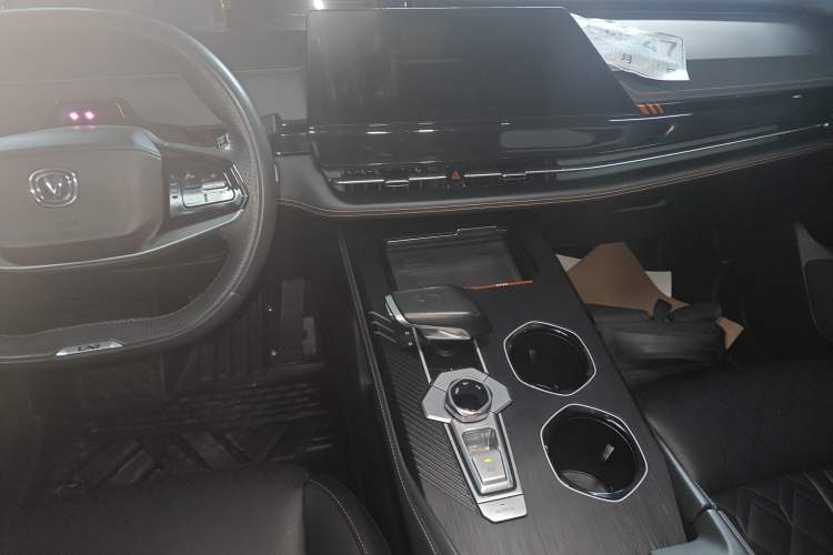 Used CHANGAN UNI-K iDD 2022 Blue Whale iDD 130km 1.5T Prestige Model Audio And AC Panel