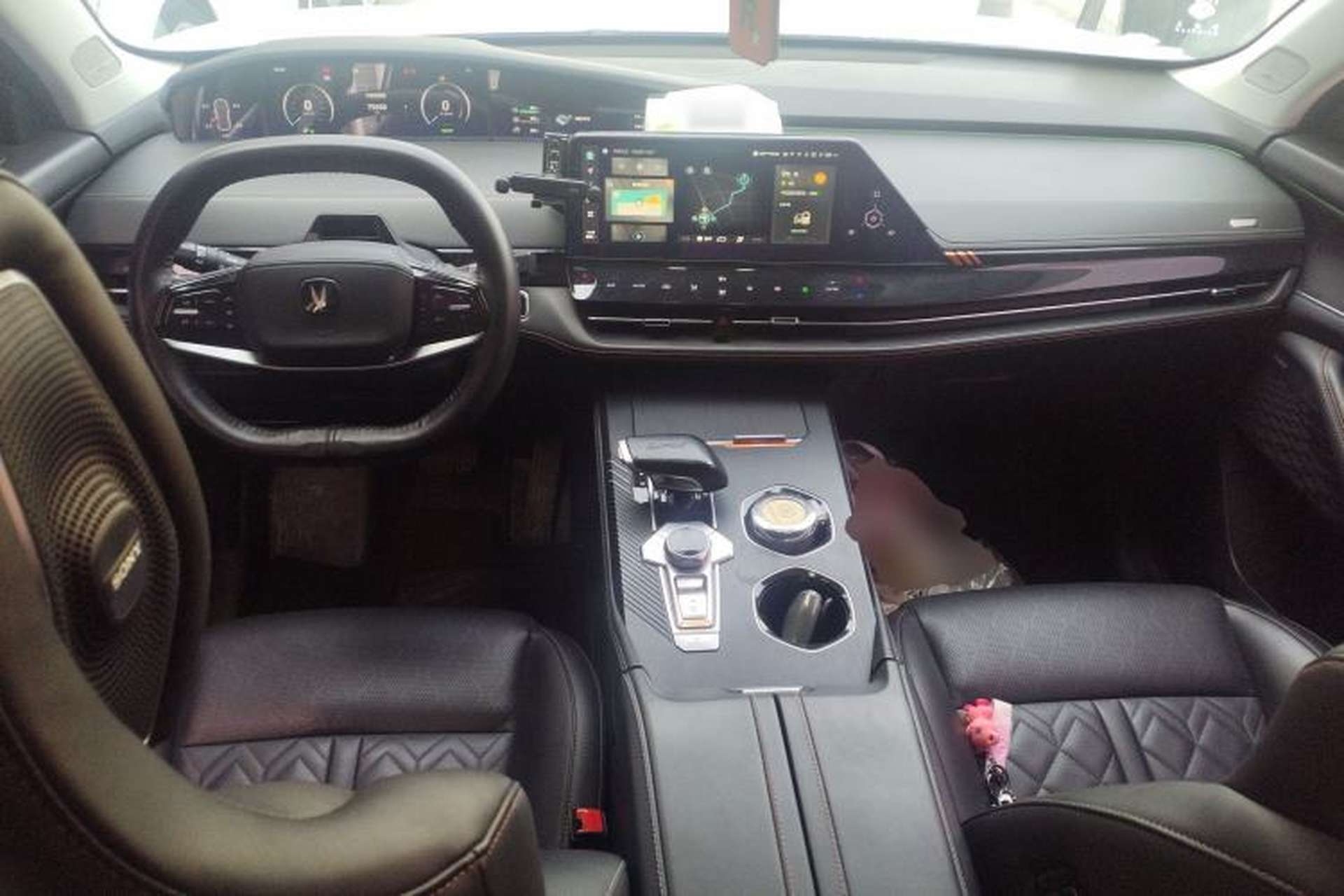 Used CHANGAN UNI-K iDD 2022 Blue Whale iDD 130km 1.5T Prestige Model Center Console