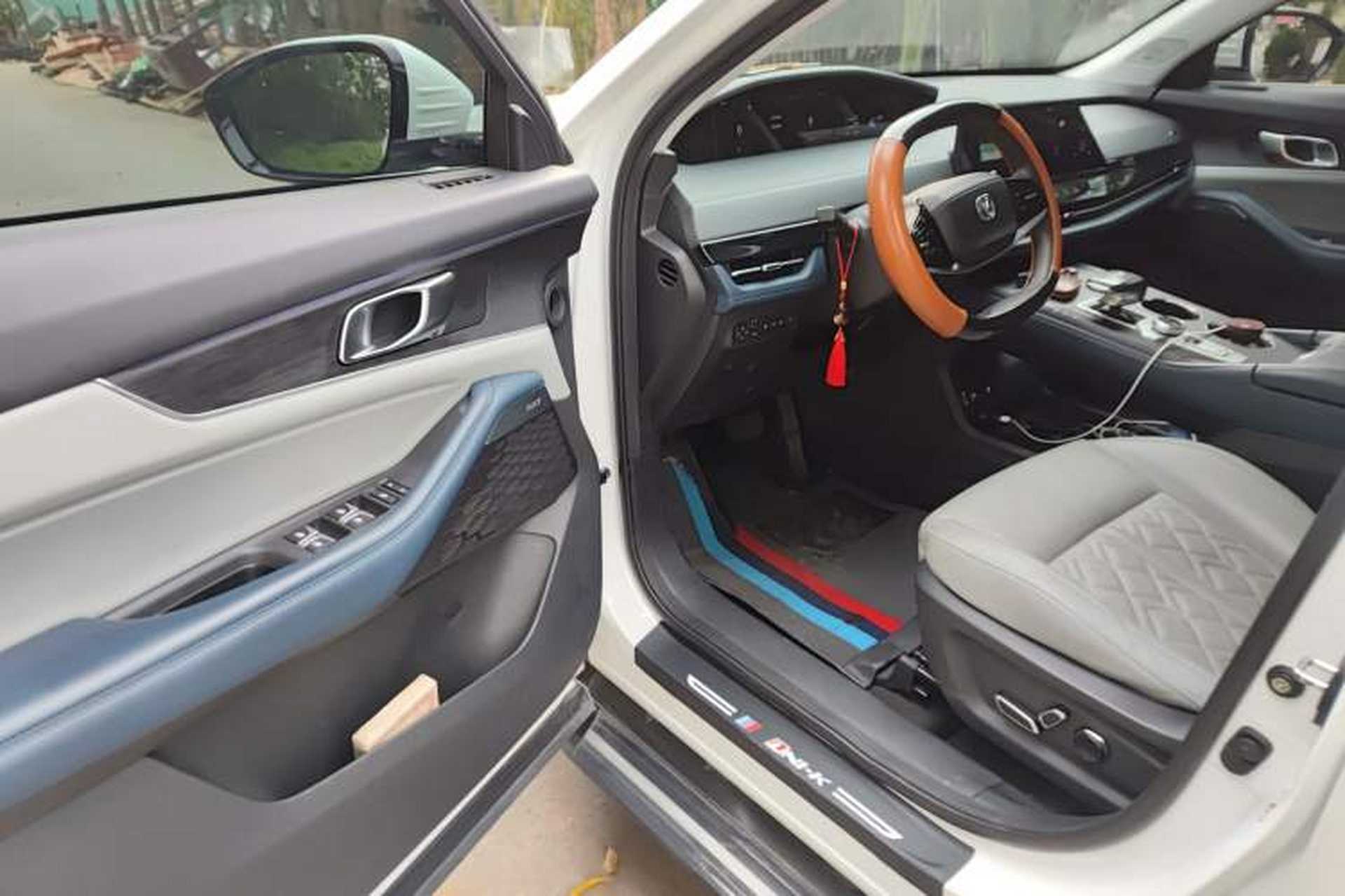 Used CHANGAN UNI-K iDD 2022 Blue Whale iDD 130km 1.5T Excellence Model Driver Seat