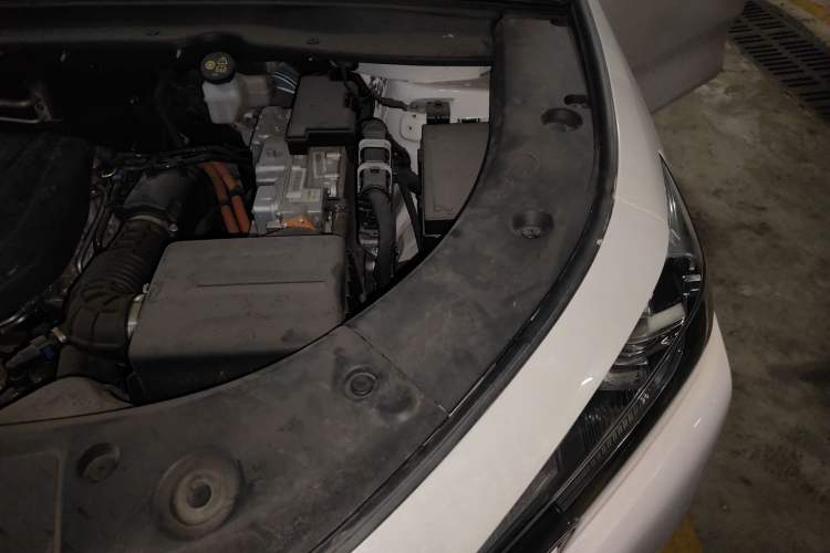 Used CHANGAN UNI-K iDD 2022 Blue Whale iDD 130km 1.5T Prestige Model Engine Bay Left