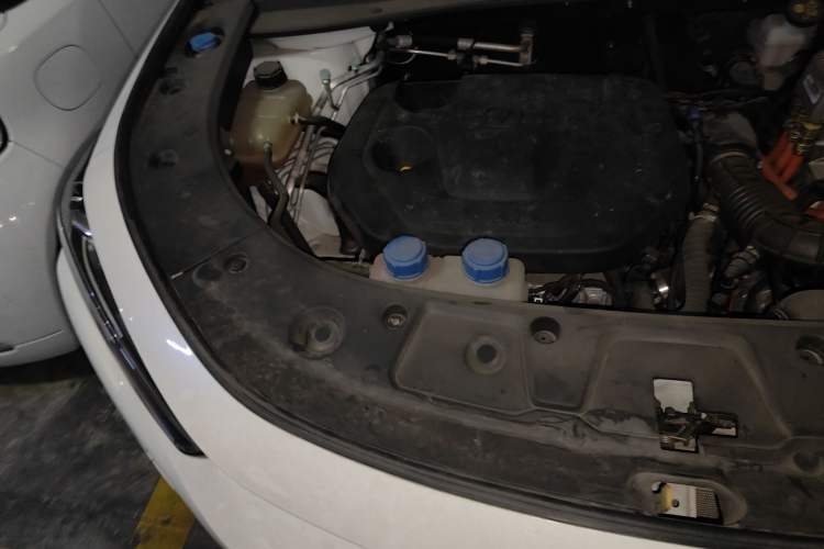 Used CHANGAN UNI-K iDD 2022 Blue Whale iDD 130km 1.5T Prestige Model Engine Bay Right