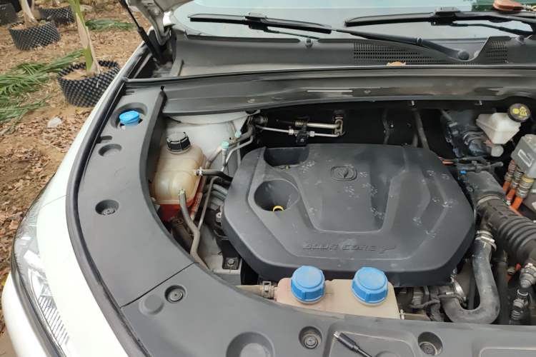 Used CHANGAN UNI-K iDD 2022 Blue Whale iDD 130km 1.5T Excellence Model Engine Bay Right