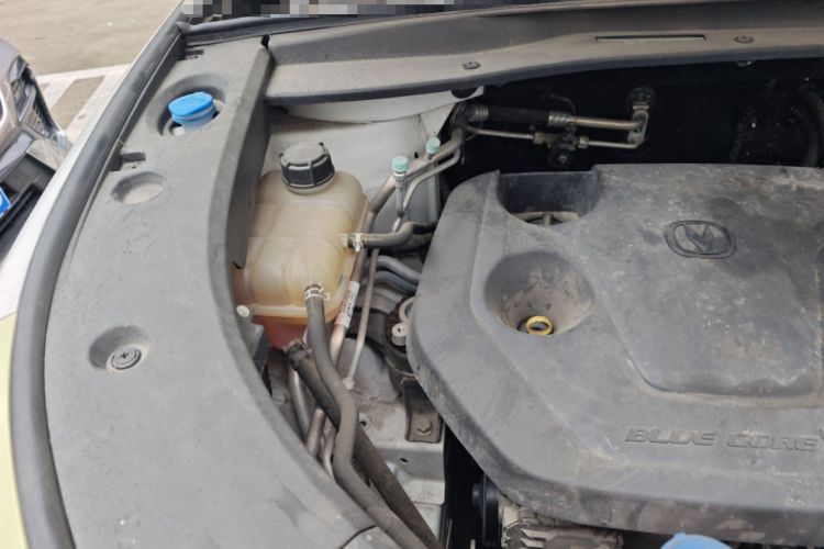 Used CHANGAN UNI-K iDD 2022 Blue Whale iDD 130km 1.5T Excellence Model Engine Bay Right