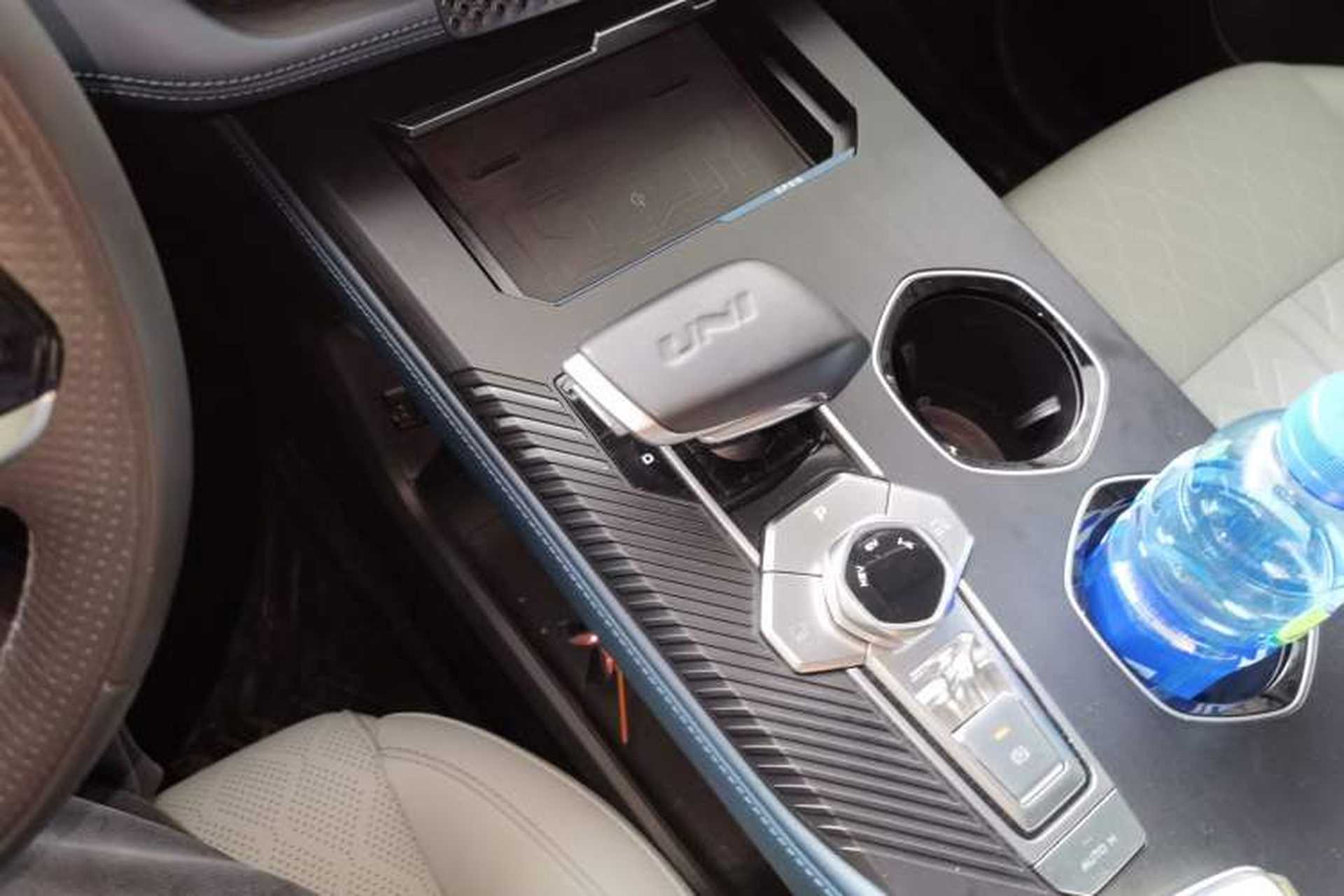 Used CHANGAN UNI-K iDD 2022 Blue Whale iDD 130km 1.5T Prestige Model Gear Lever