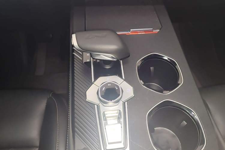 Used CHANGAN UNI-K iDD 2022 Blue Whale iDD 130km 1.5T Excellence Model Gear Lever