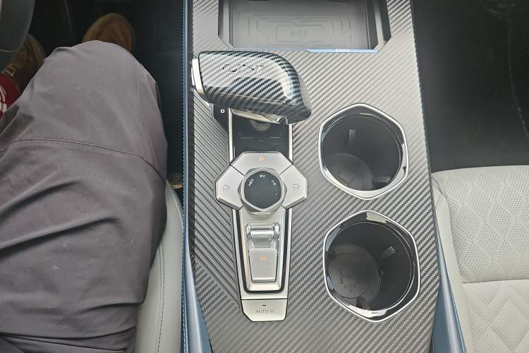 Used CHANGAN UNI-K iDD 2022 Blue Whale iDD 130km 1.5T Prestige Model Gear Lever