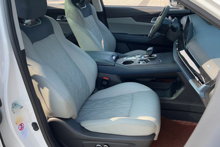 Used CHANGAN UNI-K iDD 2022 Blue Whale iDD 130km 1.5T Prestige Model Right Front Seat