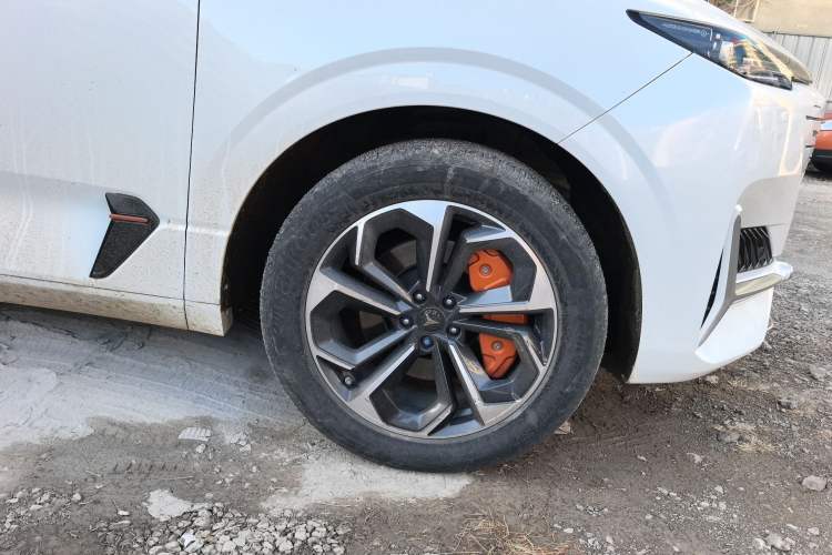 Used CHANGAN UNI-K iDD 2022 Blue Whale iDD 130km 1.5T Excellence Model Right Front Wheel Hub