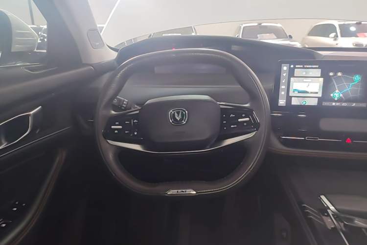 Used CHANGAN UNI-K iDD 2022 Blue Whale iDD 130km 1.5T Excellence Model Steering Wheel