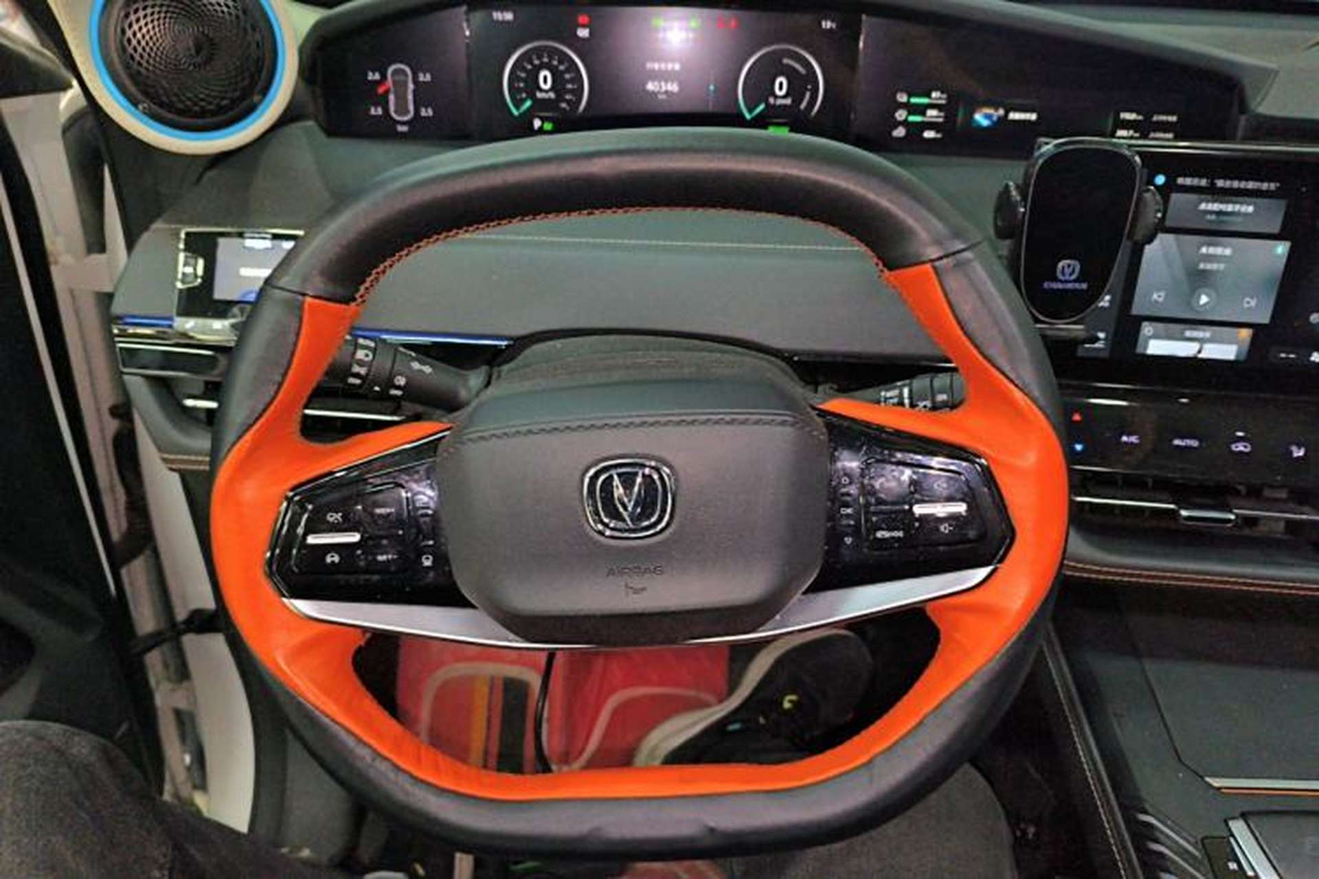 Used CHANGAN UNI-K iDD 2022 Blue Whale iDD 130km 1.5T Excellence Model Steering Wheel