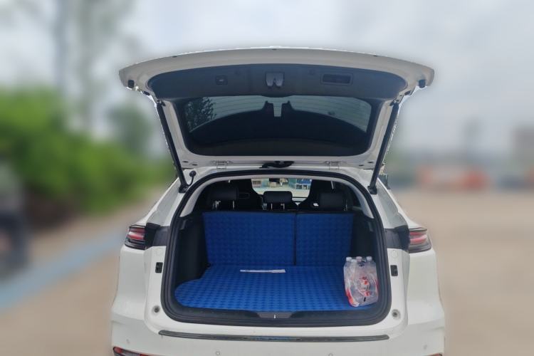 Used CHANGAN UNI-K iDD 2022 Blue Whale iDD 130km 1.5T Prestige Model Trunk