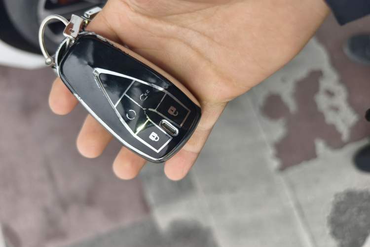 Used CHANGAN UNI-K iDD 2022 Blue Whale iDD 130km 1.5T Prestige Model Vehicle Key