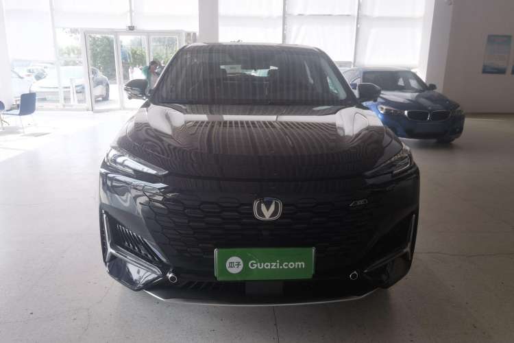 Used CHANGAN UNI-K iDD 2023 Smart Electric iDD 1.5T 135km Smart Leading Model Front