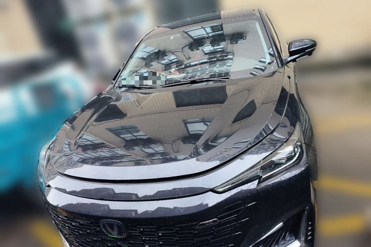Used CHANGAN UNI-K iDD 2023 Zhidian iDD 1.5T 135km Smart & Fun Model Front