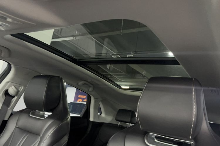 Used CHANGAN UNI-K iDD 2023 Zhidian iDD 1.5T 135km Smart & Fun Model Headliner