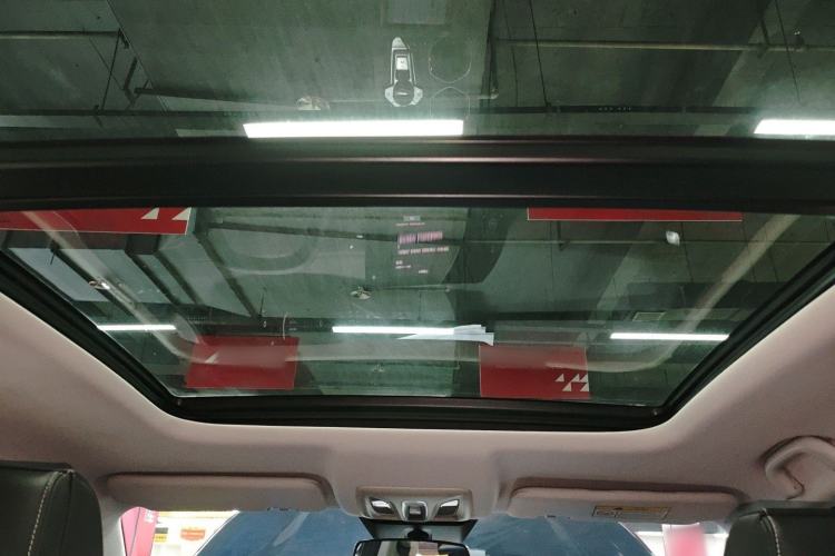 Used CHANGAN UNI-K iDD 2023 Zhidian iDD 1.5T 135km Smart & Fun Model Headliner