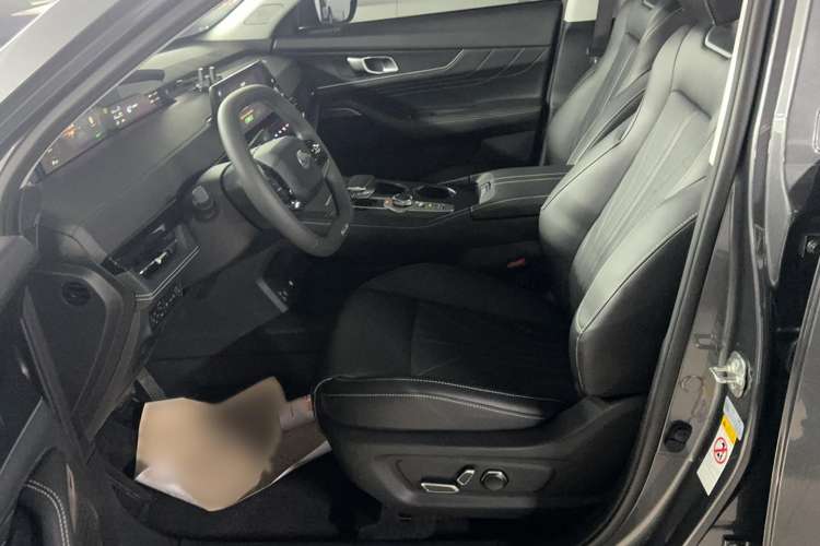 Used CHANGAN UNI-K iDD 2023 Zhidian iDD 1.5T 135km Smart & Fun Model Left Front Seat