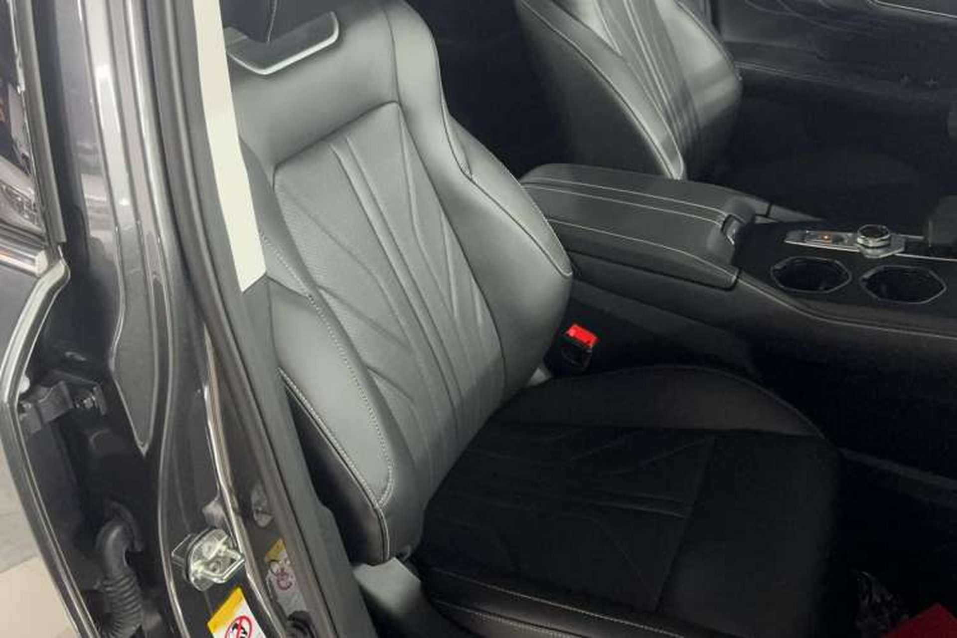 Used CHANGAN UNI-K iDD 2023 Zhidian iDD 1.5T 135km Smart & Fun Model Right Front Seat