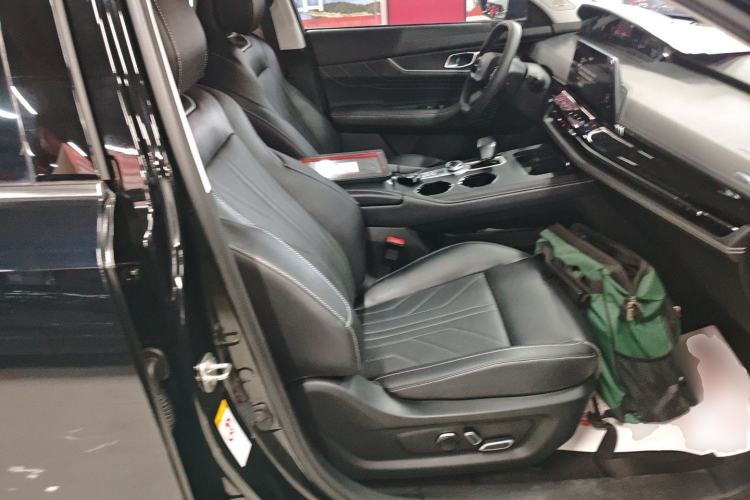 Used CHANGAN UNI-K iDD 2023 Zhidian iDD 1.5T 135km Smart & Fun Model Right Front Seat