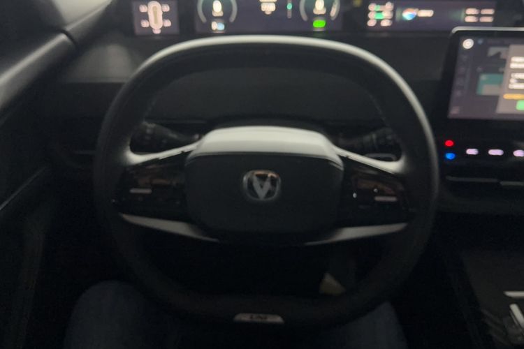 Used CHANGAN UNI-K iDD 2023 Zhidian iDD 1.5T 135km Smart & Fun Model Steering Wheel