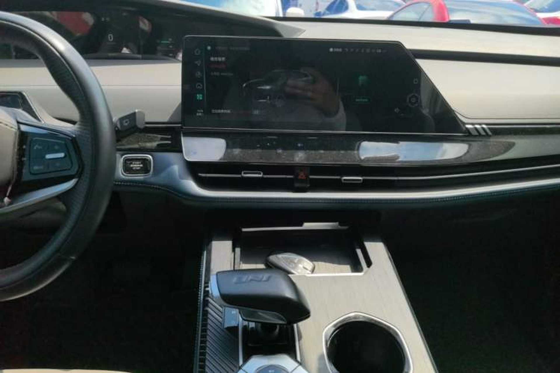 Used CHANGAN UNI-K iDD 2023 Smart Electric iDD 1.5T 135km Smart Leading Model Audio And AC Panel