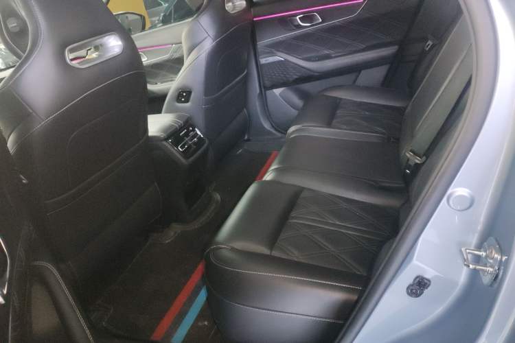 Used CHANGAN UNI-K iDD 2023 Smart Electric iDD 1.5T 135km Smart Leading Model Interior 4