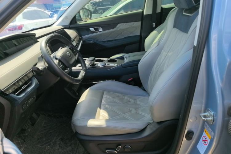 Used CHANGAN UNI-K iDD 2023 Smart Electric iDD 1.5T 135km Smart Leading Model Left Front Seat