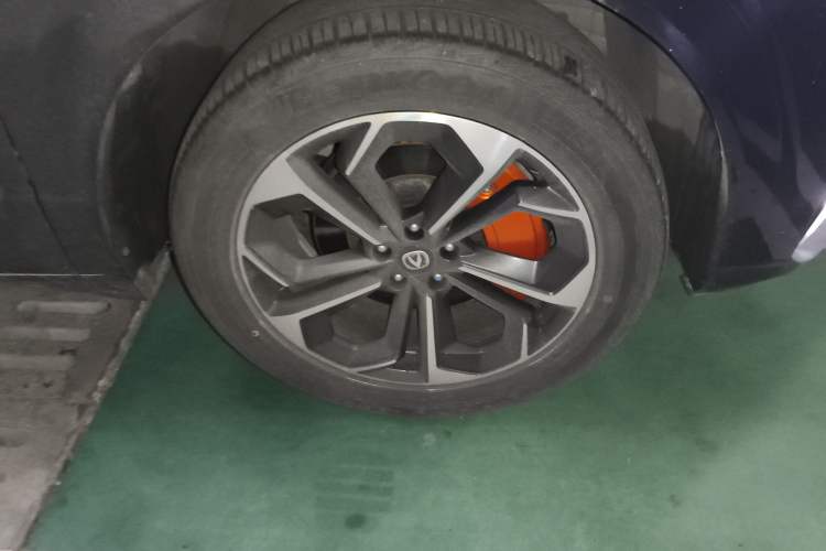 Used CHANGAN UNI-K iDD 2023 Zhidian iDD 1.5T 135km Smart & Fun Model Right Front Wheel Hub