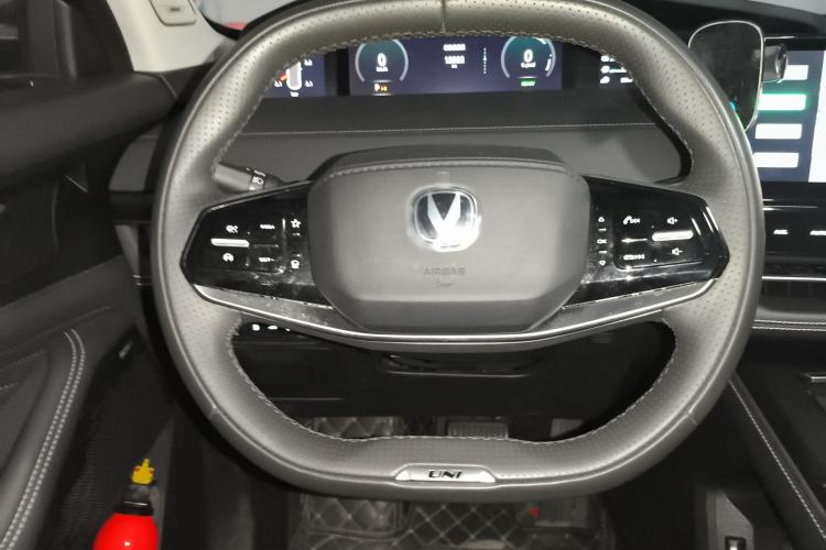 Used CHANGAN UNI-K iDD 2023 Zhidian iDD 1.5T 135km Smart & Fun Model Steering Wheel