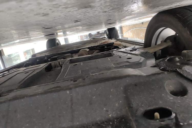 Used CHANGAN UNI-K iDD 2023 Zhidian iDD 1.5T 135km Smart & Fun Model Chassis Front