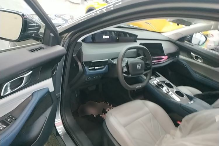 Used CHANGAN UNI-K iDD 2023 Zhidian iDD 1.5T 135km Smart & Fun Model Driver Seat