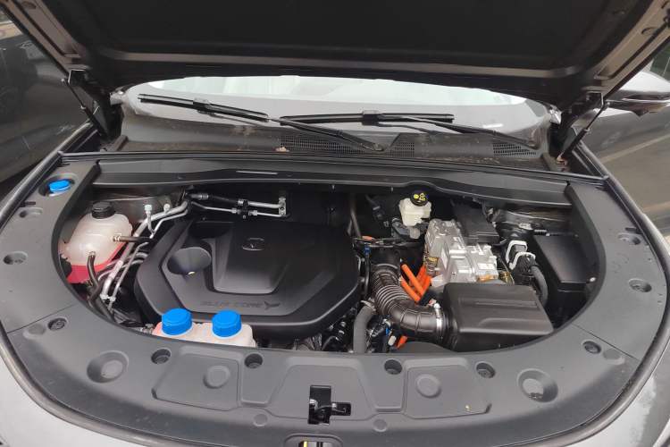 Used CHANGAN UNI-K iDD 2023 Zhidian iDD 1.5T 135km Smart & Fun Model Engine Bay
