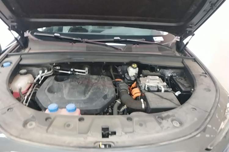 Used CHANGAN UNI-K iDD 2023 Zhidian iDD 1.5T 135km Smart & Fun Model Engine Bay