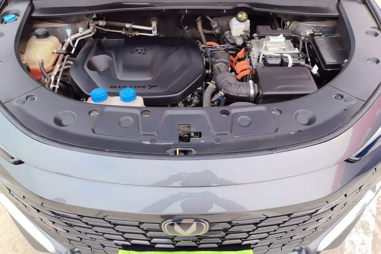 Used CHANGAN UNI-K iDD 2023 Zhidian iDD 1.5T 135km Smart & Fun Model Engine Bay
