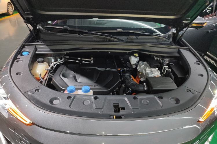 Used CHANGAN UNI-K iDD 2023 Zhidian iDD 1.5T 135km Smart & Fun Model Engine Bay