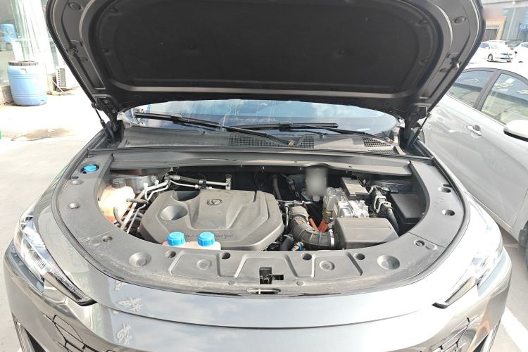 Used CHANGAN UNI-K iDD 2023 Zhidian iDD 1.5T 135km Smart & Fun Model Engine Bay
