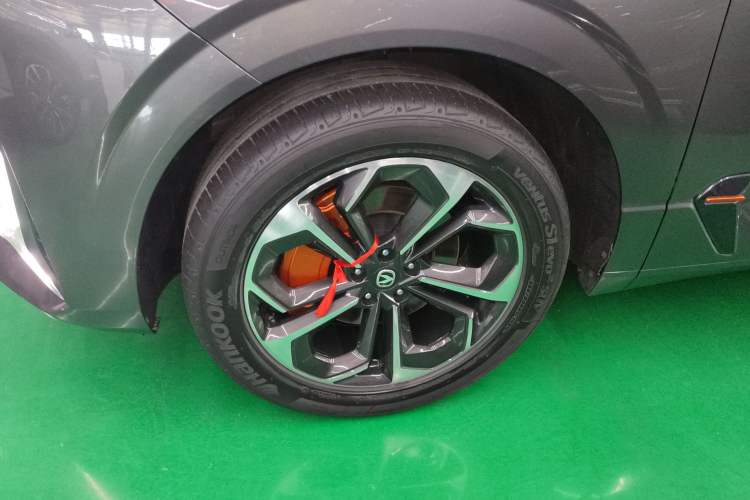Used CHANGAN UNI-K iDD 2023 Zhidian iDD 1.5T 135km Smart & Fun Model Exterior 4