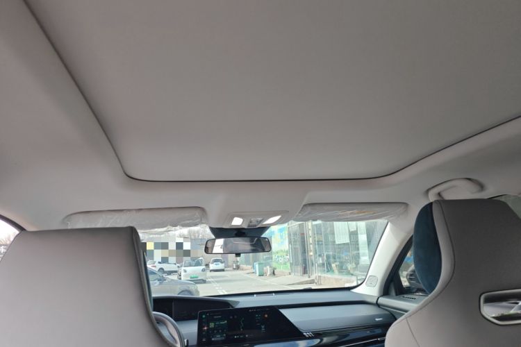 Used CHANGAN UNI-K iDD 2023 Zhidian iDD 1.5T 135km Smart & Fun Model Headliner