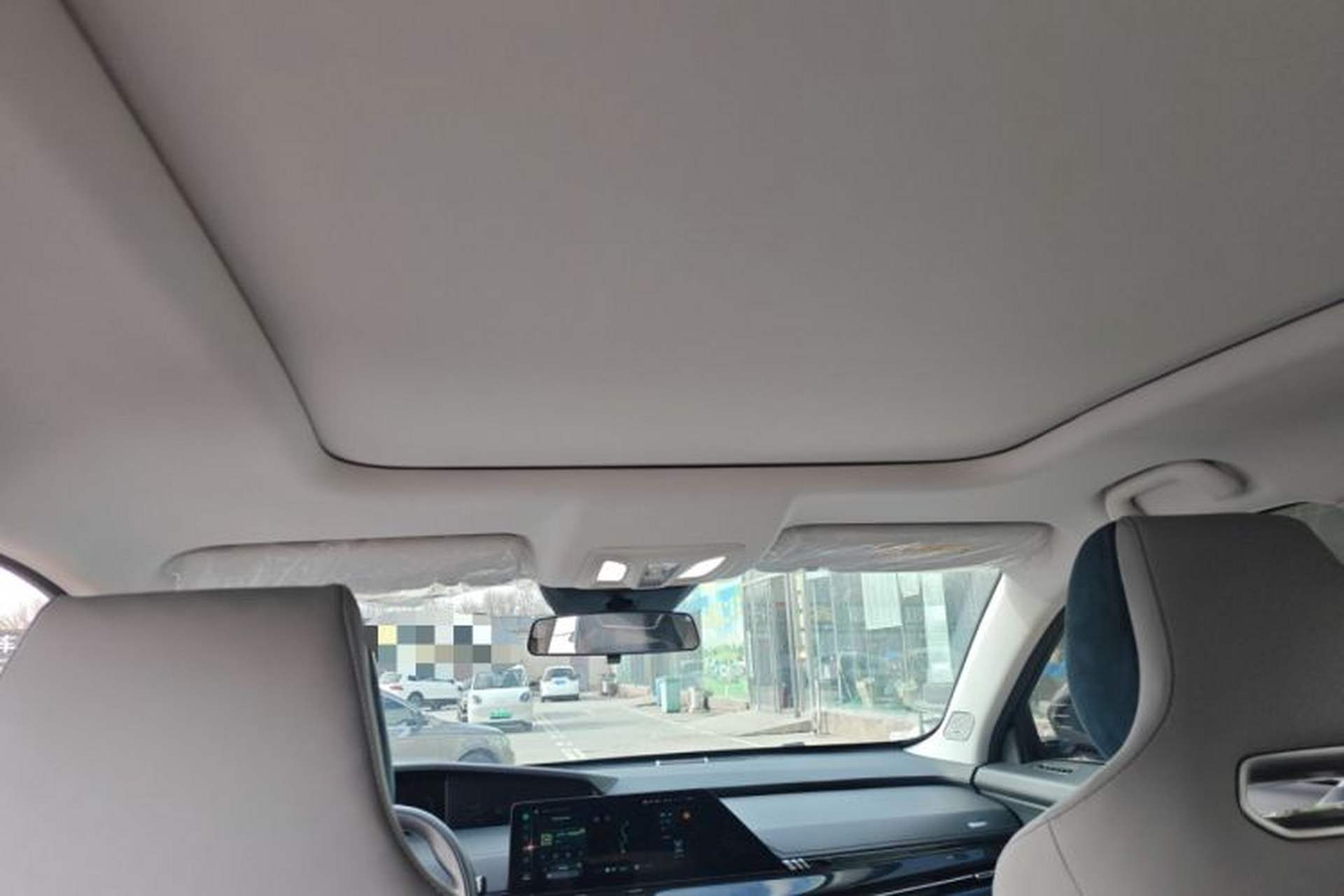 Used CHANGAN UNI-K iDD 2023 Zhidian iDD 1.5T 135km Smart & Fun Model Headliner