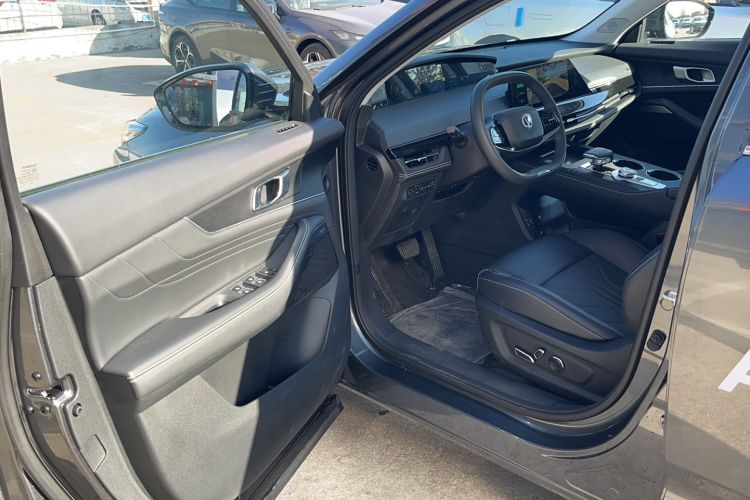Used CHANGAN UNI-K iDD 2023 Zhidian iDD 1.5T 135km Smart & Fun Model Interior 2
