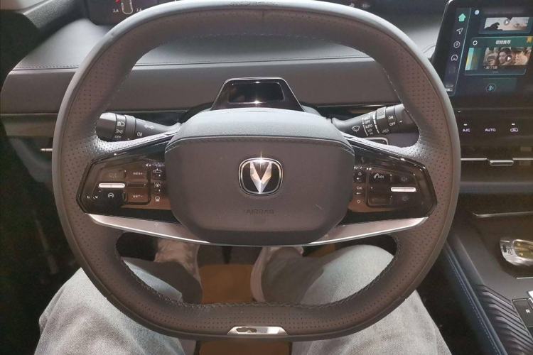 Used CHANGAN UNI-K iDD 2023 Smart Electric iDD 1.5T 135km Smart Leading Model Interior 2