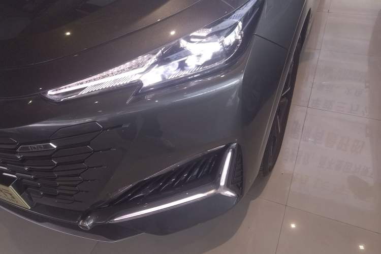 Used CHANGAN UNI-K iDD 2023 Zhidian iDD 1.5T 135km Smart & Fun Model Left Front Headlight
